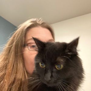 Meet your Posher, Miki